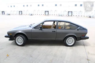 1981 Alfa Romeo GTV-6 photo 3