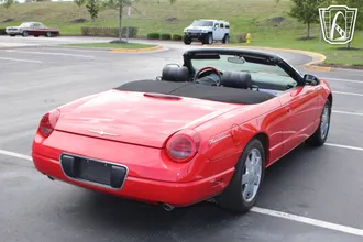 2002 Ford Thunderbird photo 5