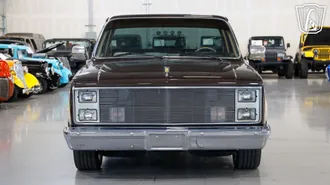1985 Chevrolet C10 photo 4