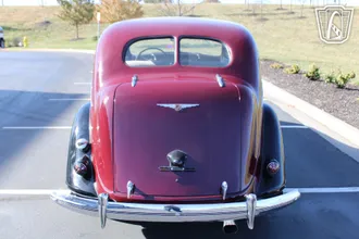 1936 Chrysler Airflow photo 4