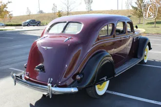 1936 Chrysler Airflow photo 5