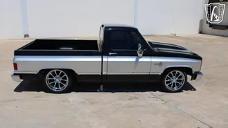 1984 Chevrolet C10 photo 5