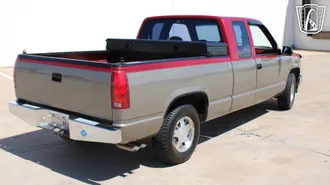 1990 Chevrolet 1500 photo 2