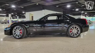2008 Cadillac XLR-V photo 2