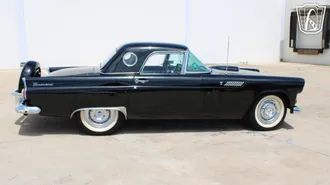 1956 Ford Thunderbird photo 3
