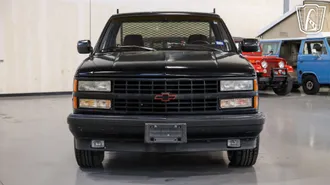1991 Chevrolet 1/2-Ton Pickup photo 3