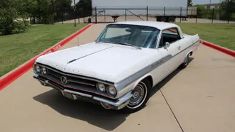 1963 Buick Wildcat photo 3