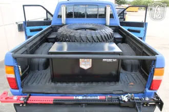1985 Toyota Pickup photo 3