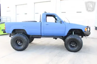 1985 Toyota Pickup photo 4