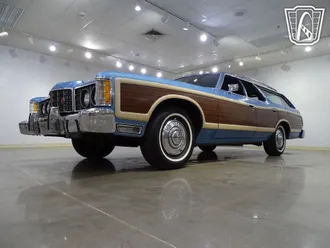 1973 Ford Country Squire photo 4