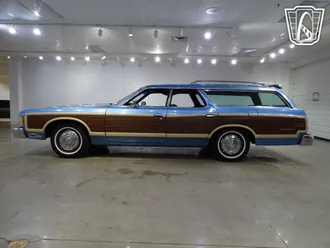 1973 Ford Country Squire photo 6