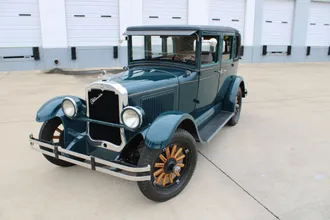 1927 Oldsmobile Sedan photo 2