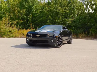 2011 Chevrolet Camaro photo 2