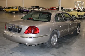 1999 Lincoln Continental photo 5