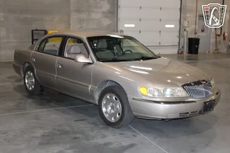 1999 Lincoln Continental photo 7