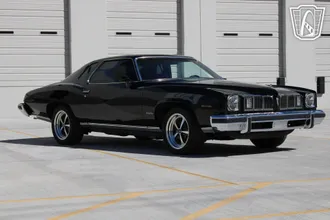 1975 Pontiac LeMans photo 5