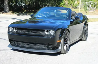 2020 Dodge Challenger photo 4