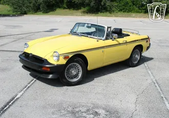 1975 MG B photo 4