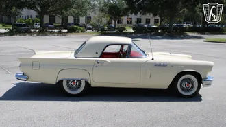 1957 Ford Thunderbird photo 6