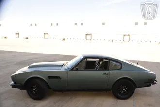 1976 Aston Martin V8 photo 2