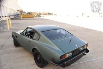 1976 Aston Martin V8 photo 5