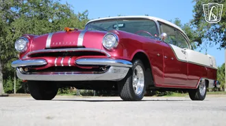 1955 Pontiac Star Chief photo 2