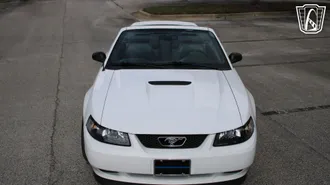 2000 Ford Mustang photo 7