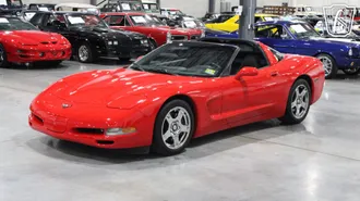 1999 Chevrolet Corvette photo 2