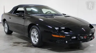 1995 Chevrolet Camaro photo 2