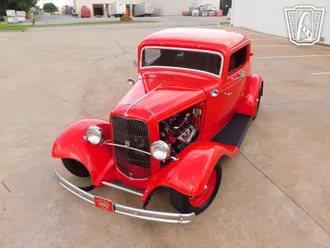 1932 Ford Coupe photo 4