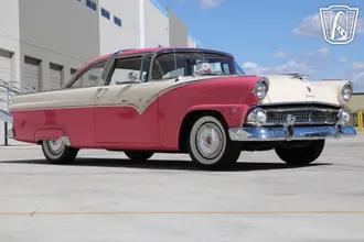 1955 Ford Crown Victoria photo 4