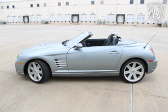 2005 Chrysler Crossfire photo 2