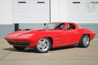 1963 Chevrolet Corvette photo 2