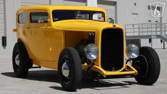 1932 Ford Tudor photo 4