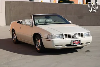 2002 Cadillac Eldorado photo 4