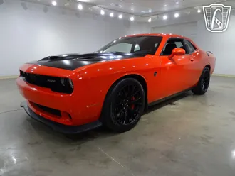 2016 Dodge Challenger photo 3