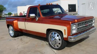 1980 GMC C30 photo 2