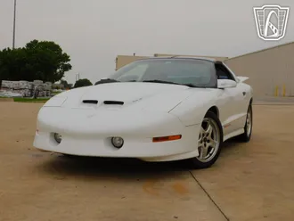 1996 Pontiac Firebird photo 3