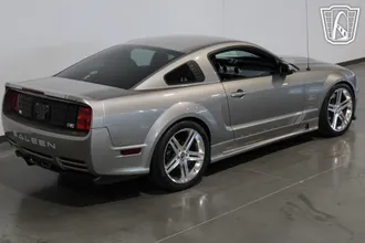 2008 Ford Mustang photo 7