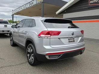 2022 Volkswagen Atlas Cross Sport photo 3