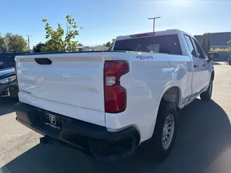 2022 Chevrolet Silverado 1500 photo 2