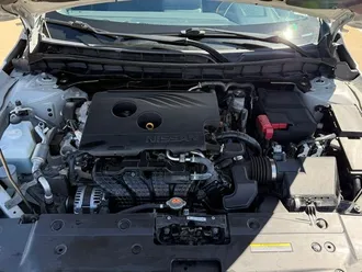 2019 Nissan Altima photo 5