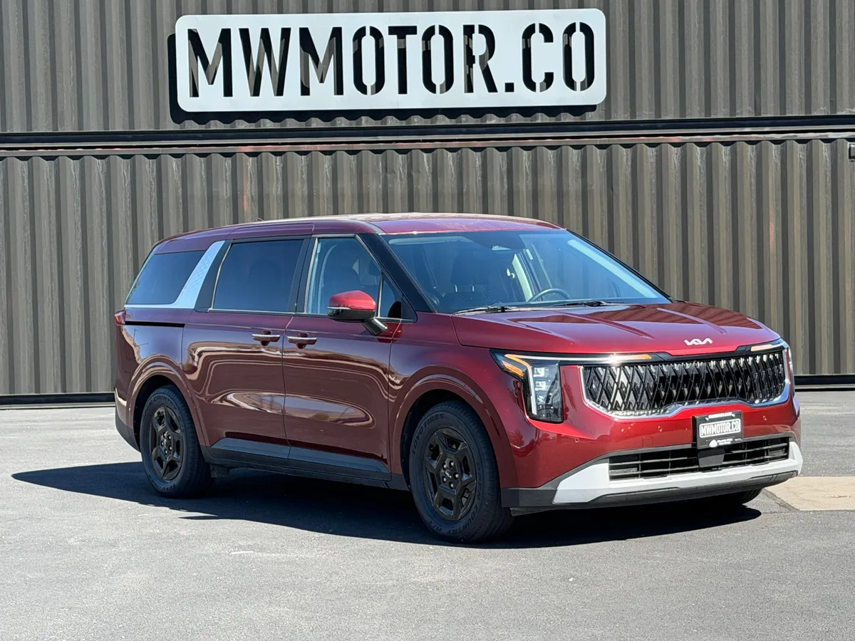 2025 Kia Carnival LXS