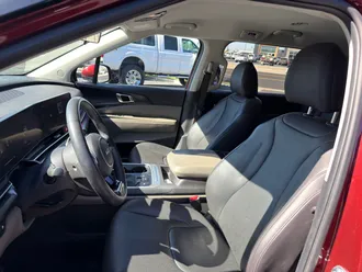2025 Kia Carnival photo 7
