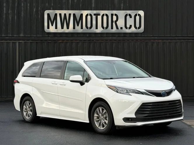 2025 Toyota Sienna