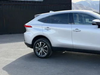 2024 Toyota Venza photo 4