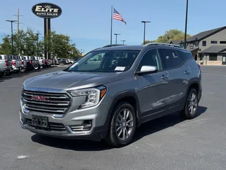 2024 GMC Terrain photo 3