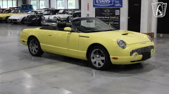2002 Ford Thunderbird photo 5