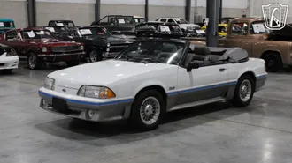 1988 Ford Mustang photo 2