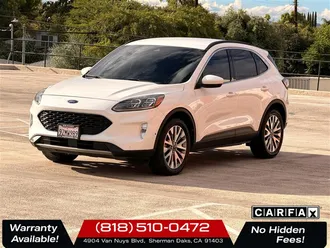 2022 Ford Escape Hybrid Titanium photo 3